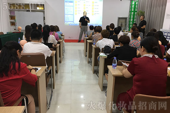 引爆財富、服務(wù)店家技術(shù)交流會 引爆財富、服務(wù)店家技術(shù)交流會