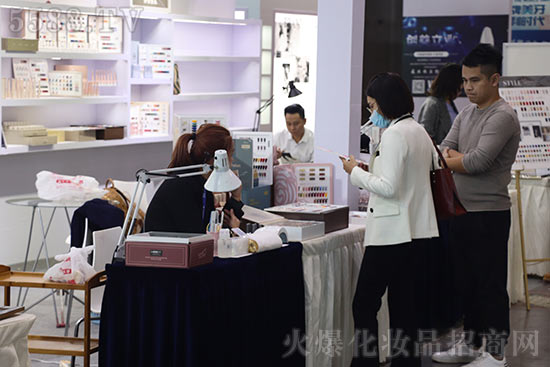 成都美業(yè)博覽會(huì)即將開幕,搶先看部分企業(yè)布展情況 成都美業(yè)博覽會(huì)即將開幕,搶先看部分企業(yè)布展情況