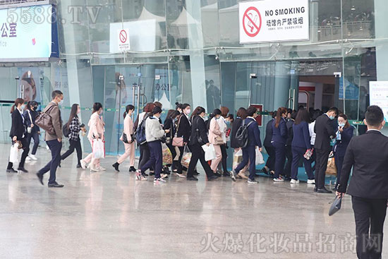 ����ʢ�����س��������44�óɶ����I(y��)���[��ʢ���_Ļ