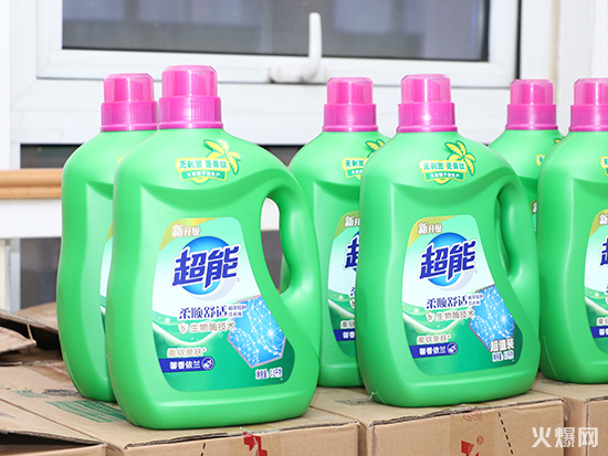 ������Ů��(ji��)���𱬾W(w��ng)�ɰl(f��)Ů�񌣌ٶY��