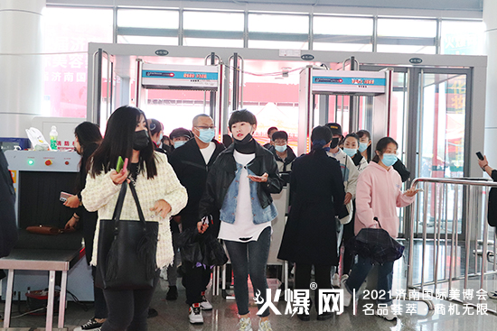 火爆化妝品招商網(wǎng) 火爆化妝品招商網(wǎng)