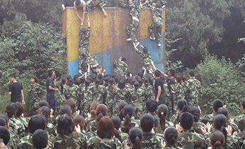 �¾��𱬾W(w��ng)����18����