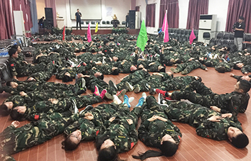 ���������ԗ�����Խ������