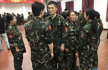 ���ڰl(f��)�F(xi��n)��߅������������߆݌�(du��)�e�˵�ٝ��