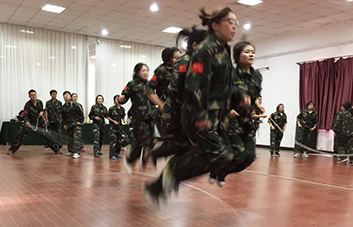 �����X(ju��)�ѡ��Ʊ��O�����@һ·�҂��A(y��ng)��Ư����